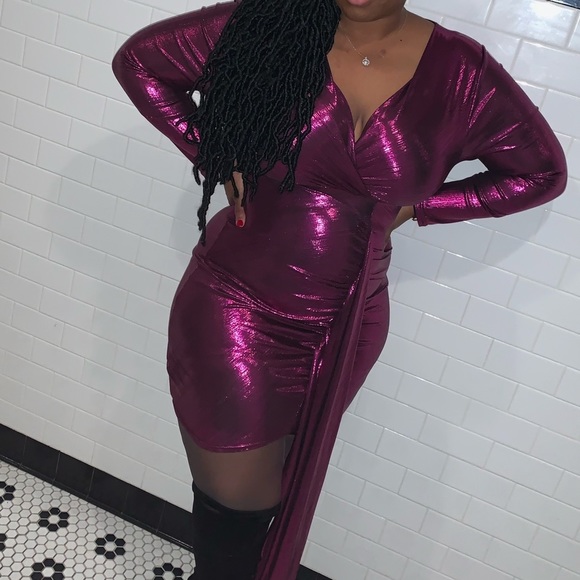 Dresses & Skirts - Bodycon mini